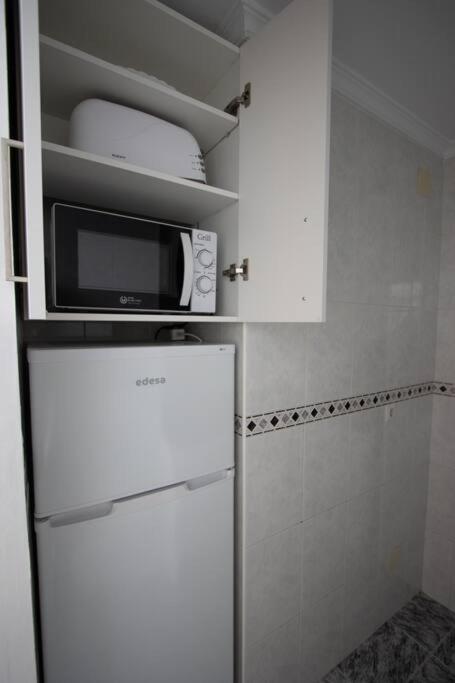 Love Rent4 Malaga La Torre De La Roca ตอร์เรโมลิโนส ภายนอก รูปภาพ