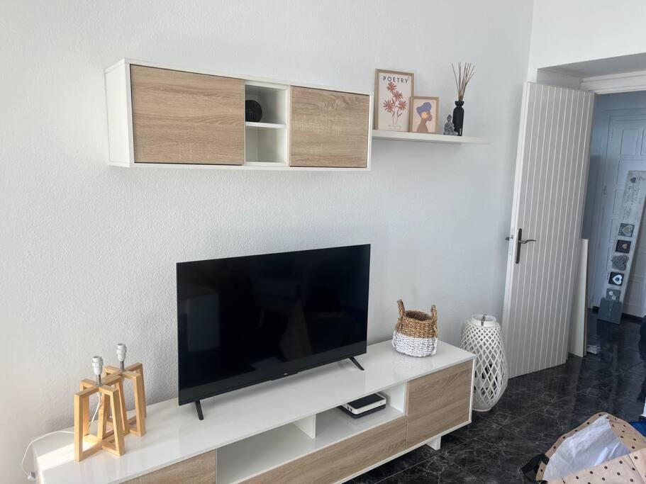 Love Rent4 Malaga La Torre De La Roca ตอร์เรโมลิโนส ภายนอก รูปภาพ